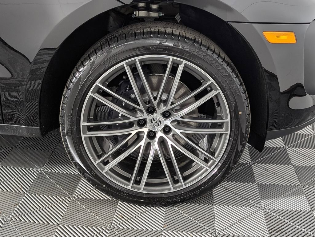 New 2026 Porsche Macan image 12