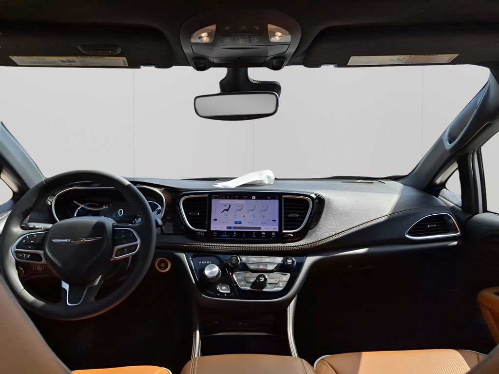 Used 2023 Chrysler Pacifica Pinnacle image 23