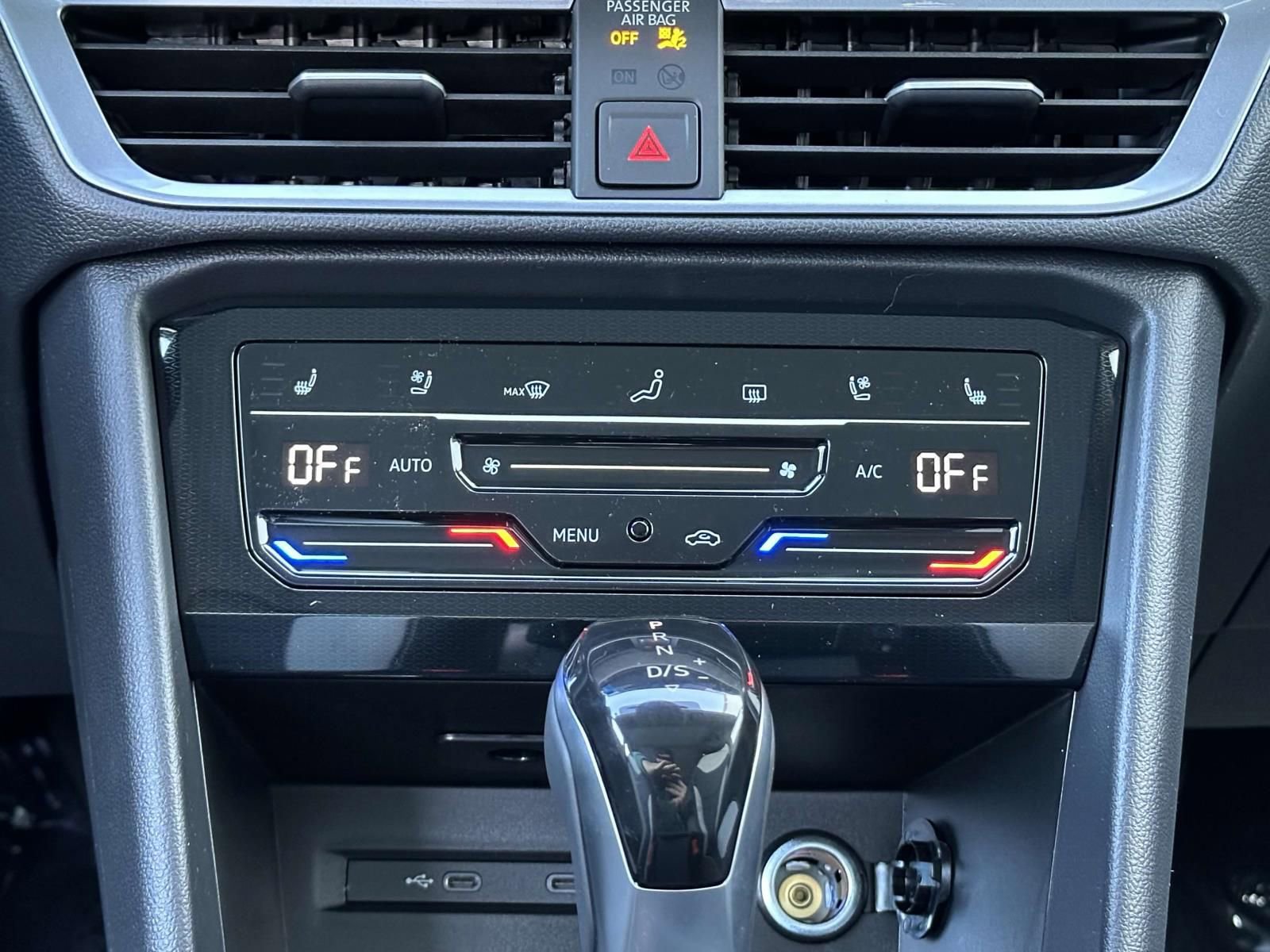 New 2025 Volkswagen Taos SEL image 13