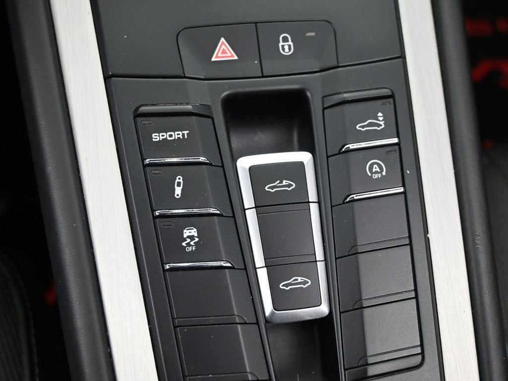 Certified 2019 Porsche 911 Targa 4S AWD/4WD image 14