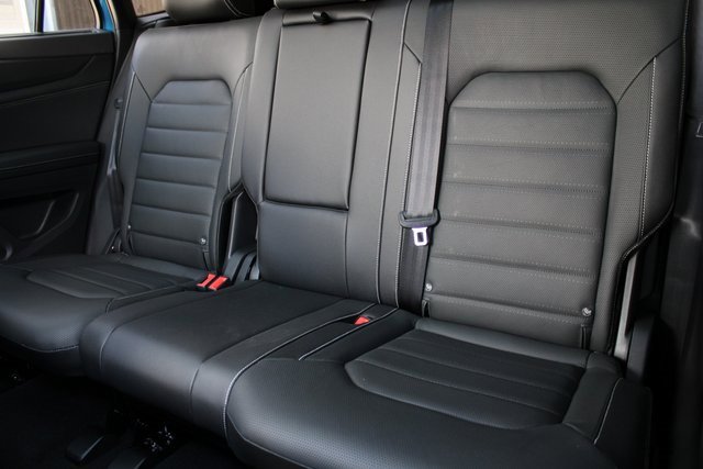 New 2025 Volkswagen Atlas Cross Sport SEL image 9