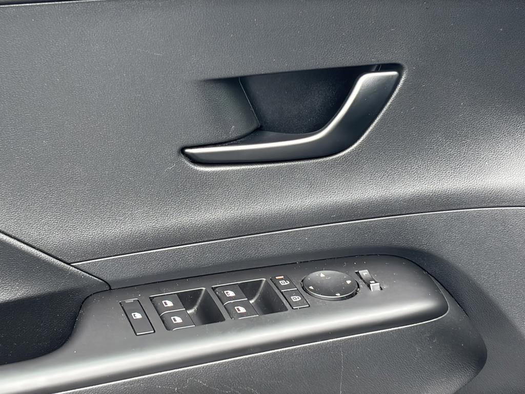 Certified 2024 Hyundai Kona SEL FWD image 12