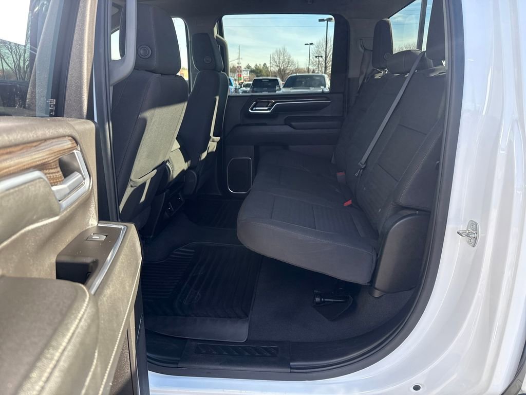 Used 2024 Chevrolet Silverado 2500 LT image 26