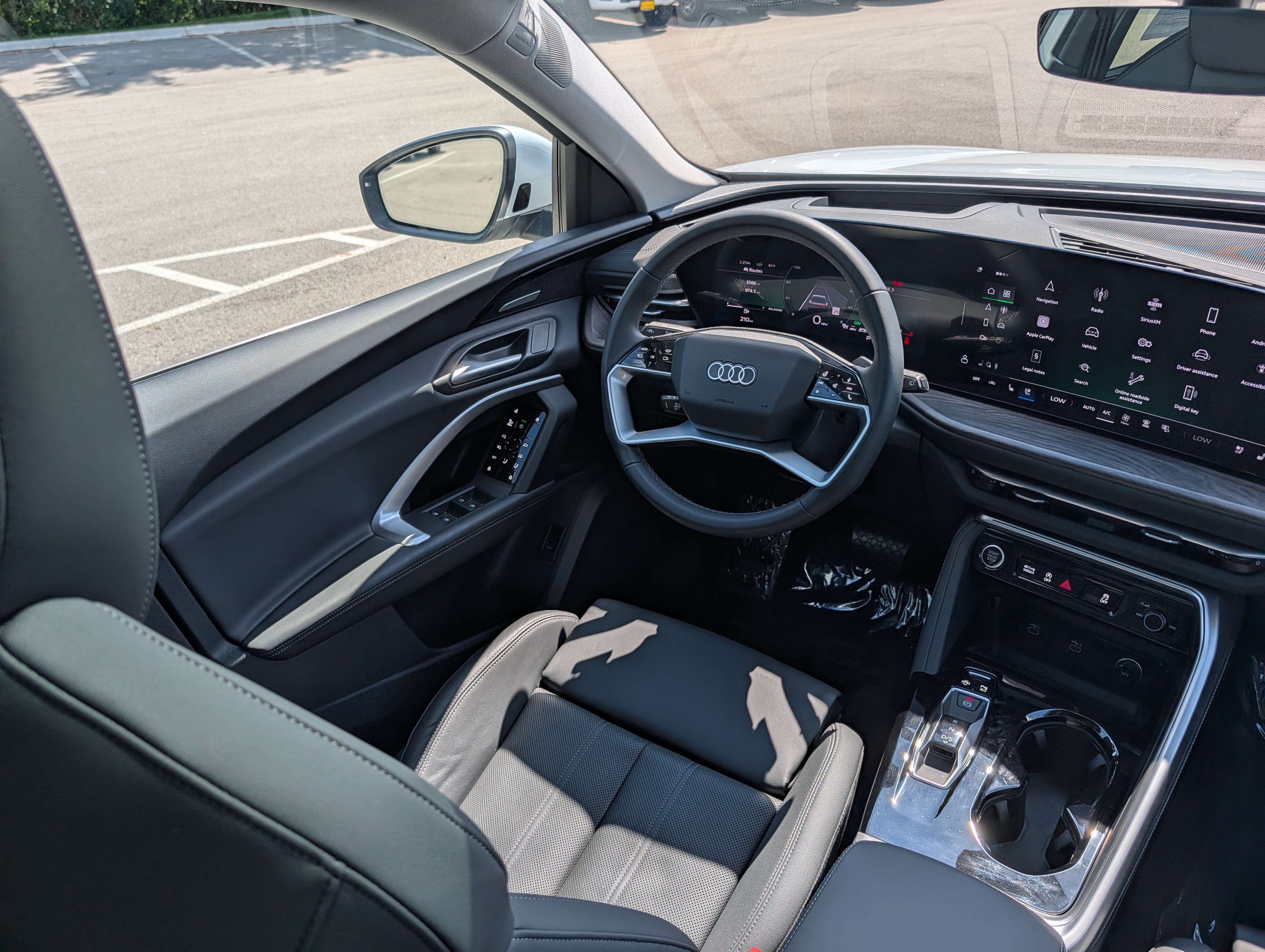 Certified 2025 Audi Q5 Premium Plus w/ Premium Plus AWD/4WD image 9