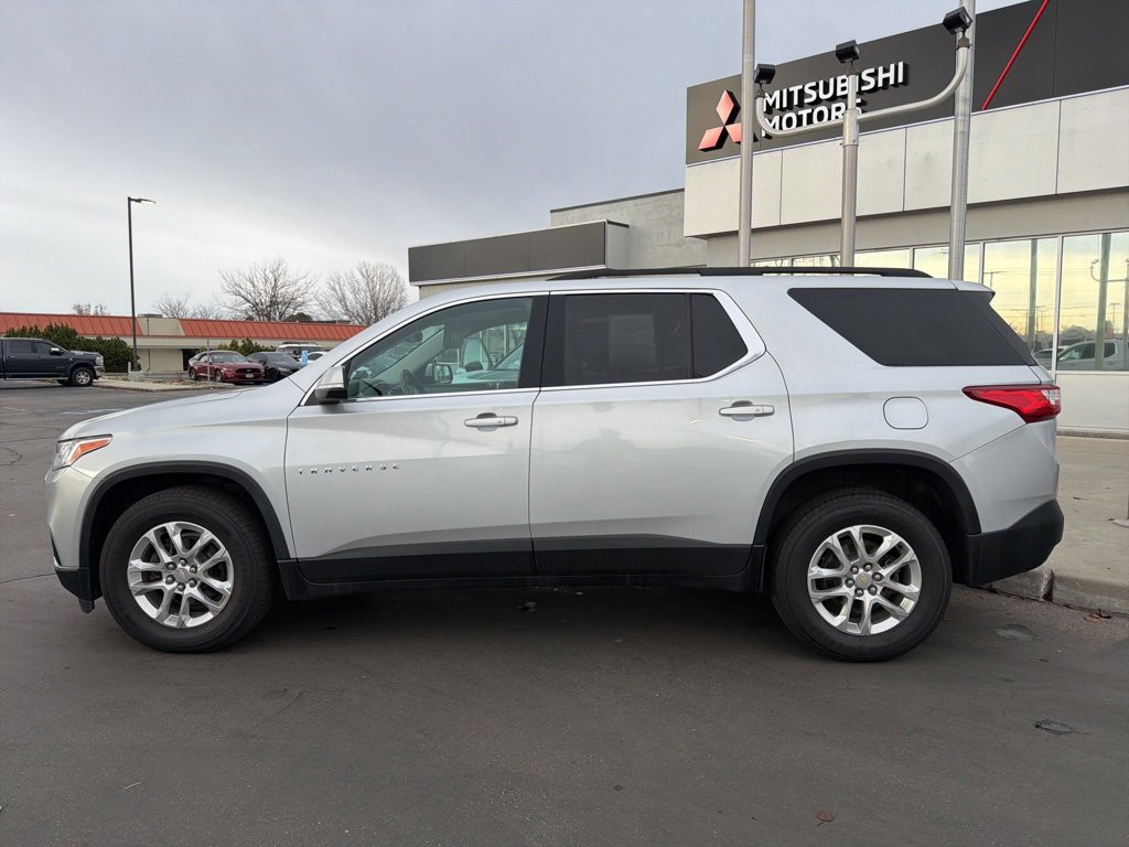 Used 2021 Chevrolet Traverse LT w/ LPO, Cargo Package image 2