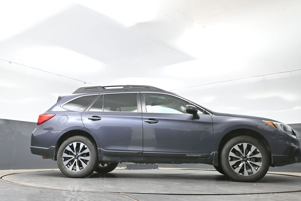 Used 2016 Subaru Outback 2.5i Limited AWD/4WD image 49