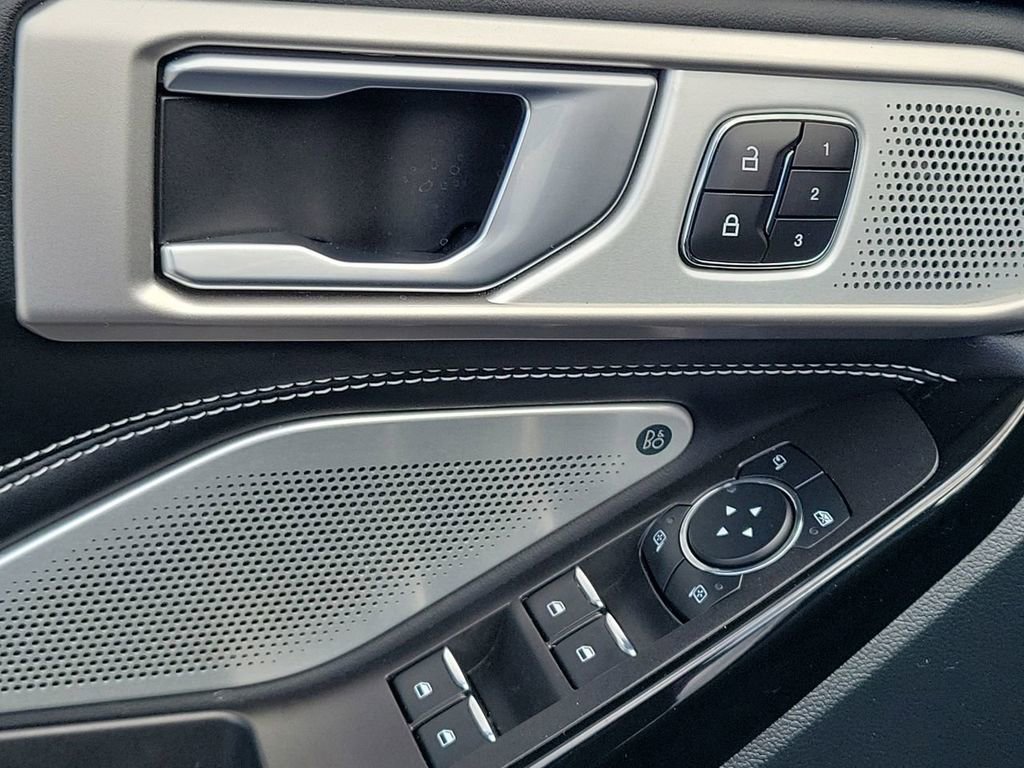 Used 2024 Ford Explorer ST w/ Equipment Group 401A AWD/4WD image 24