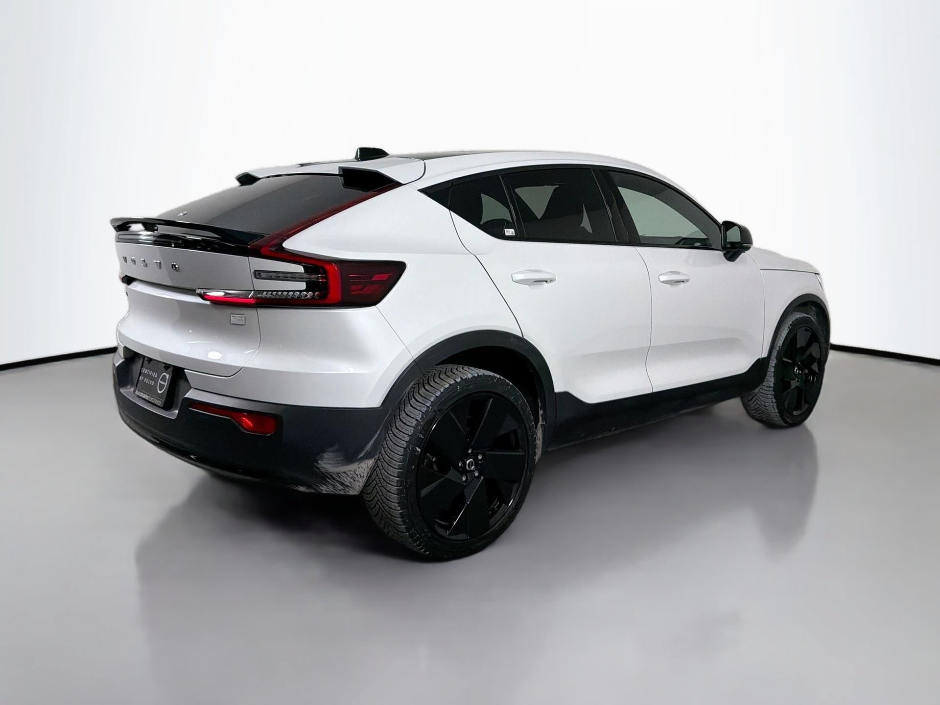 Certified 2023 Volvo C40 P8 Recharge Ultimate w/ Protection Package Premier AWD/4WD image 6