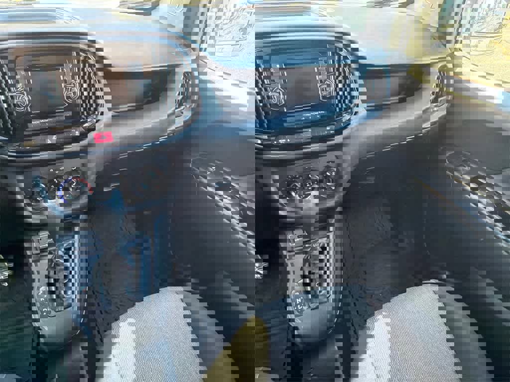 Used 2016 RAM ProMaster City Tradesman SLT w/ Rear Back-up Camera Group image 20