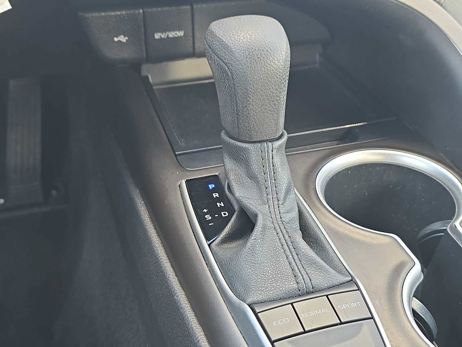 Used 2023 Toyota Camry LE FWD image 21