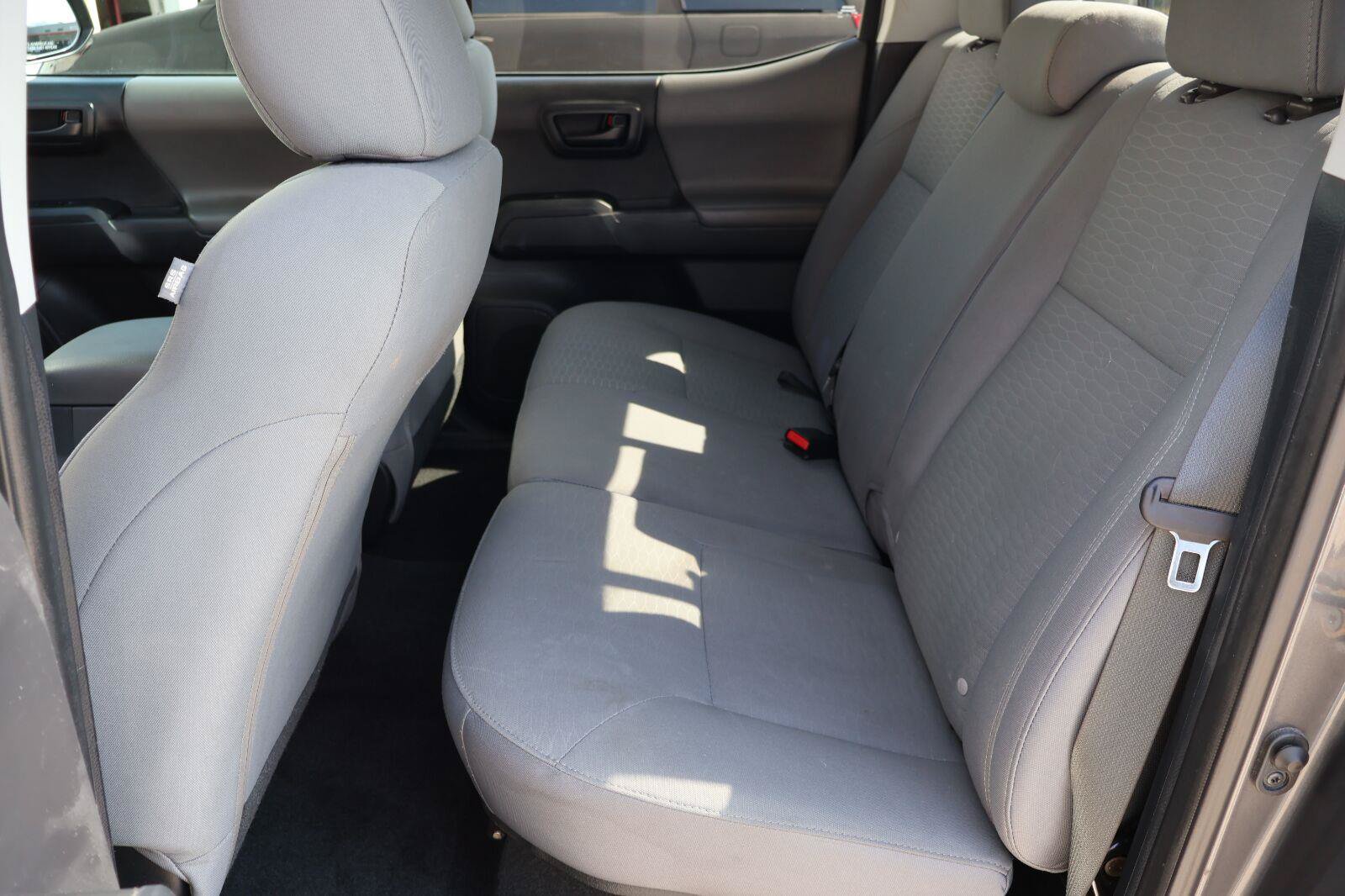 Used 2019 Toyota Tacoma SR w/ SR Convenience Package RWD image 14