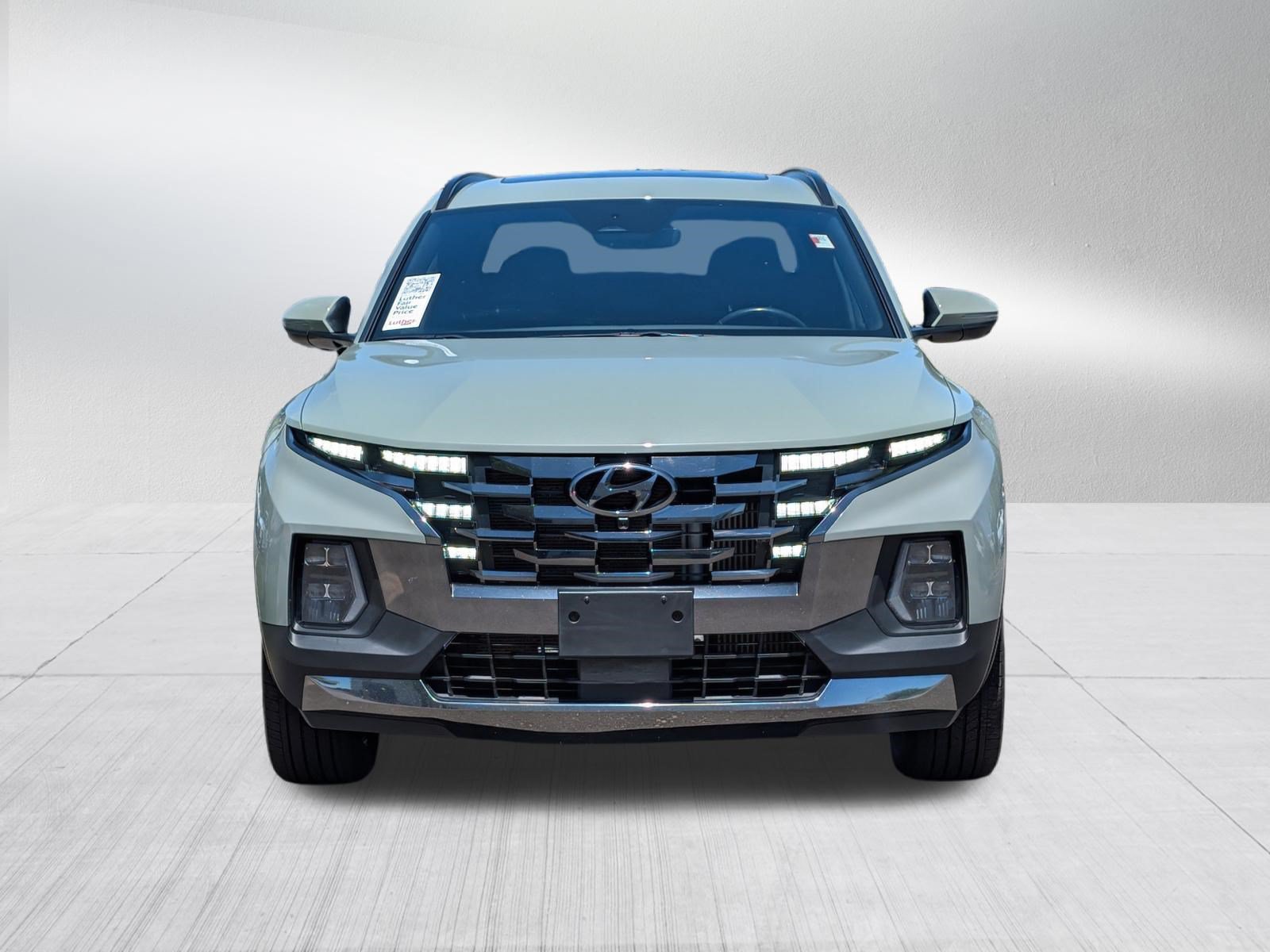 Used 2022 Hyundai Santa Cruz Limited AWD/4WD image 2