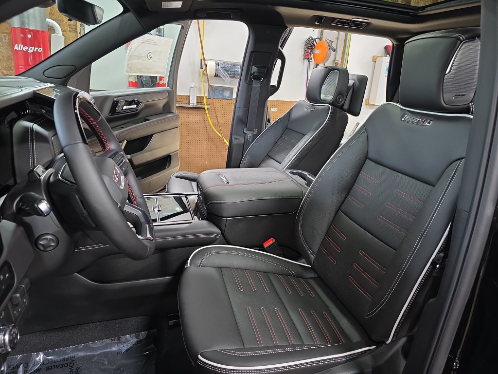 New 2026 GMC Yukon AT4 Ultimate AWD/4WD image 18