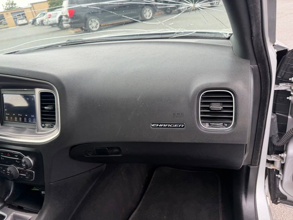 Used 2022 Dodge Charger SXT RWD image 29