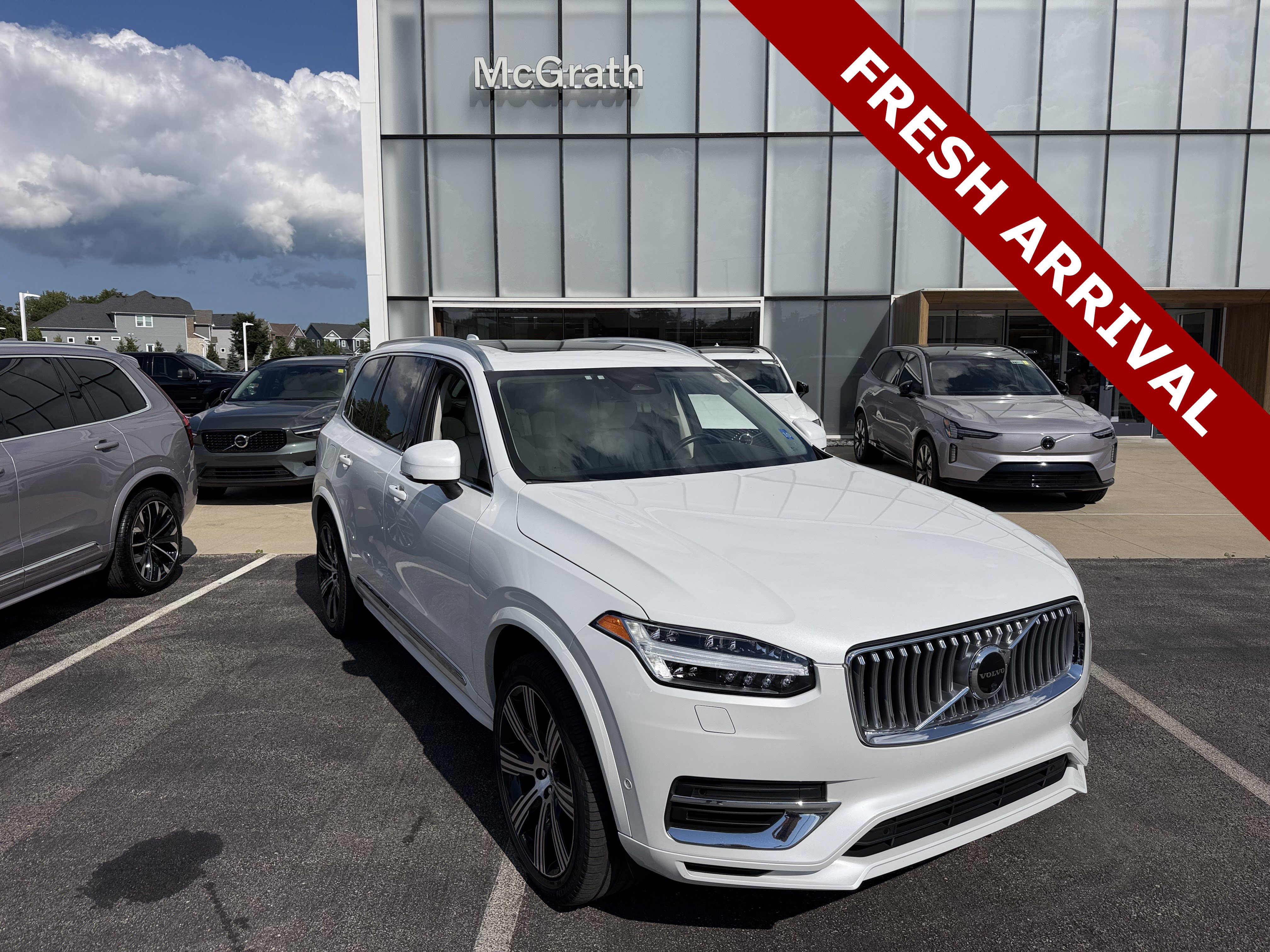 Used 2023 Volvo XC90 T8 Plus w/ Protection Package Premier AWD/4WD video 1
