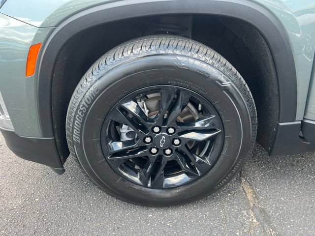 Used 2022 Chevrolet Traverse LT w/ Midnight/Sport Edition AWD/4WD image 9