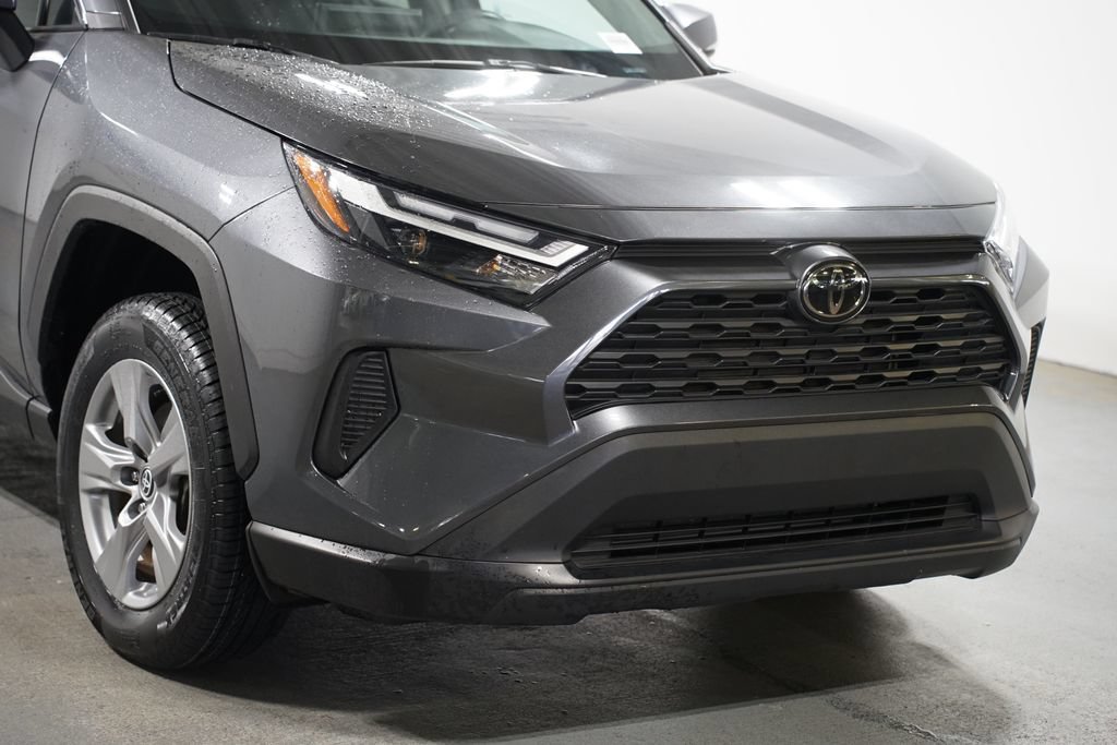 Used 2023 Toyota RAV4 XLE FWD image 4