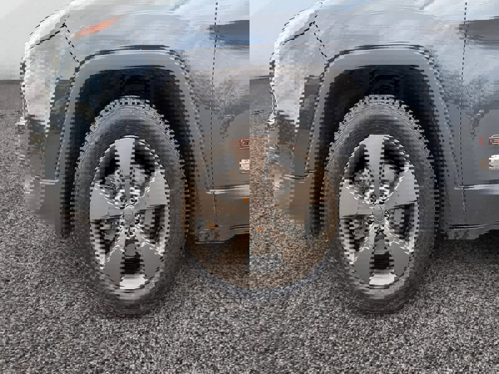 Used 2017 Jeep Cherokee 75th Anniversary image 14