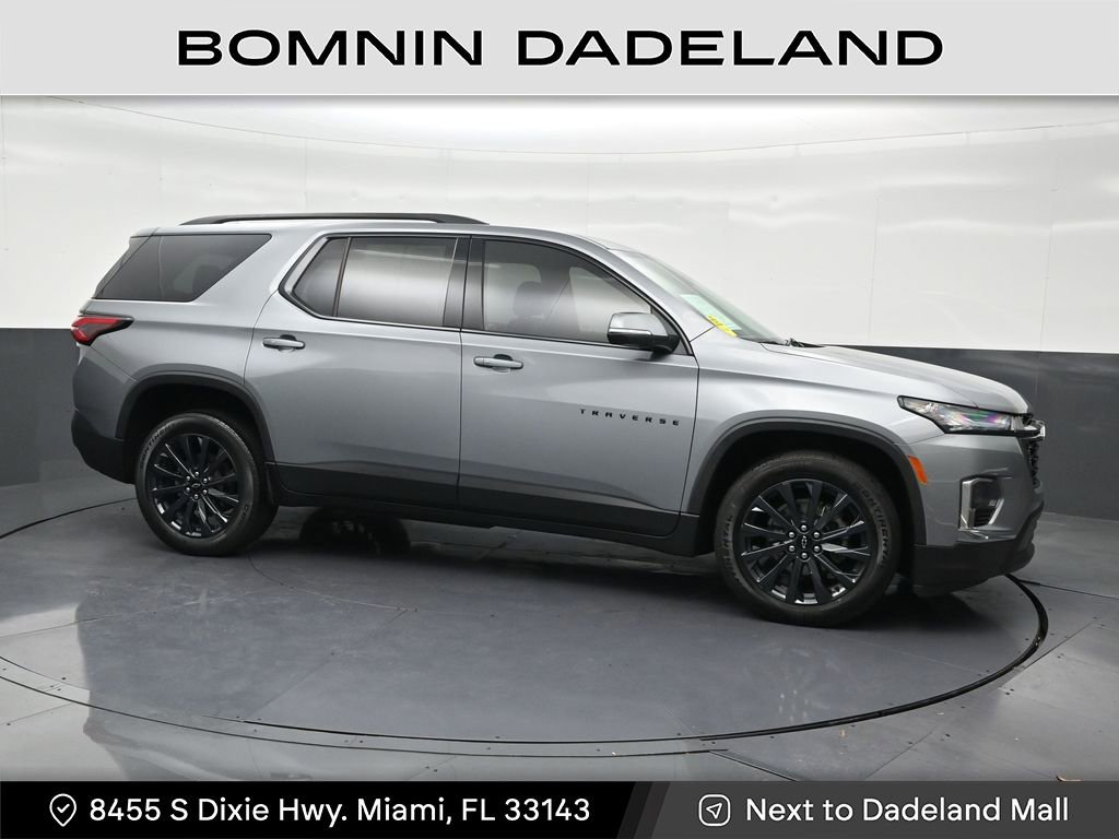 Used 2023 Chevrolet Traverse RS