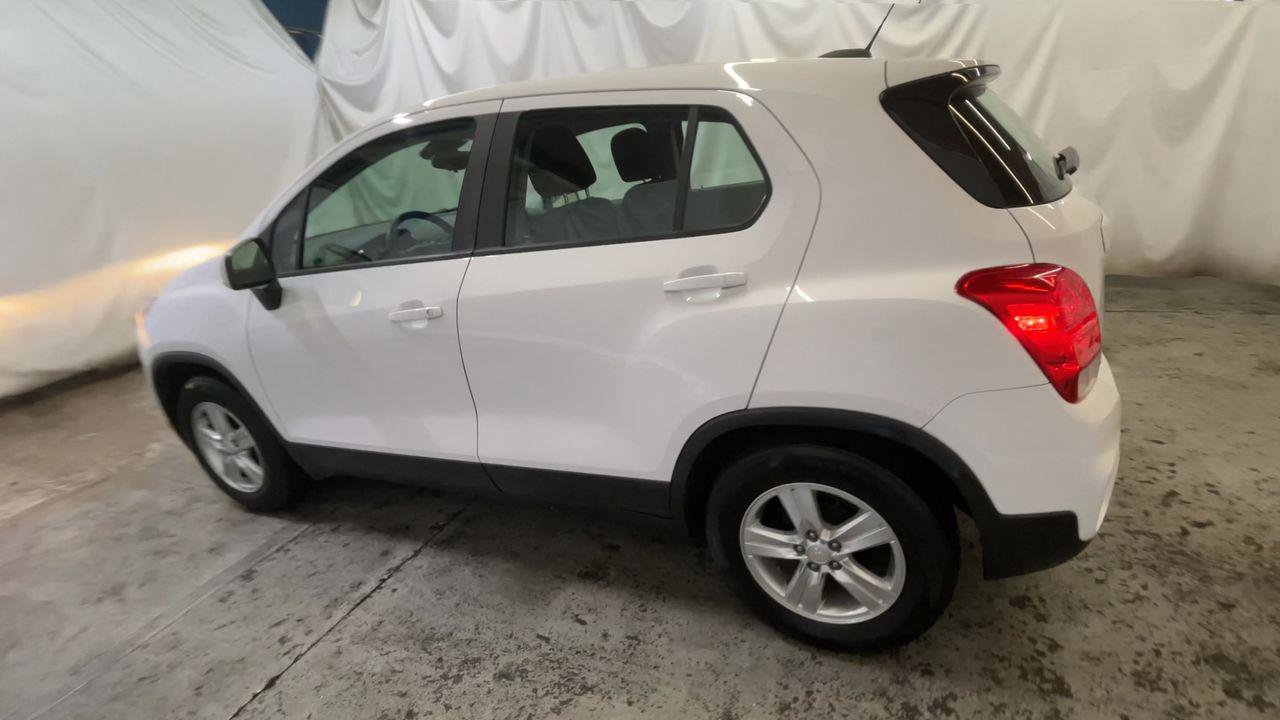 Used 2019 Chevrolet Trax LS FWD image 6