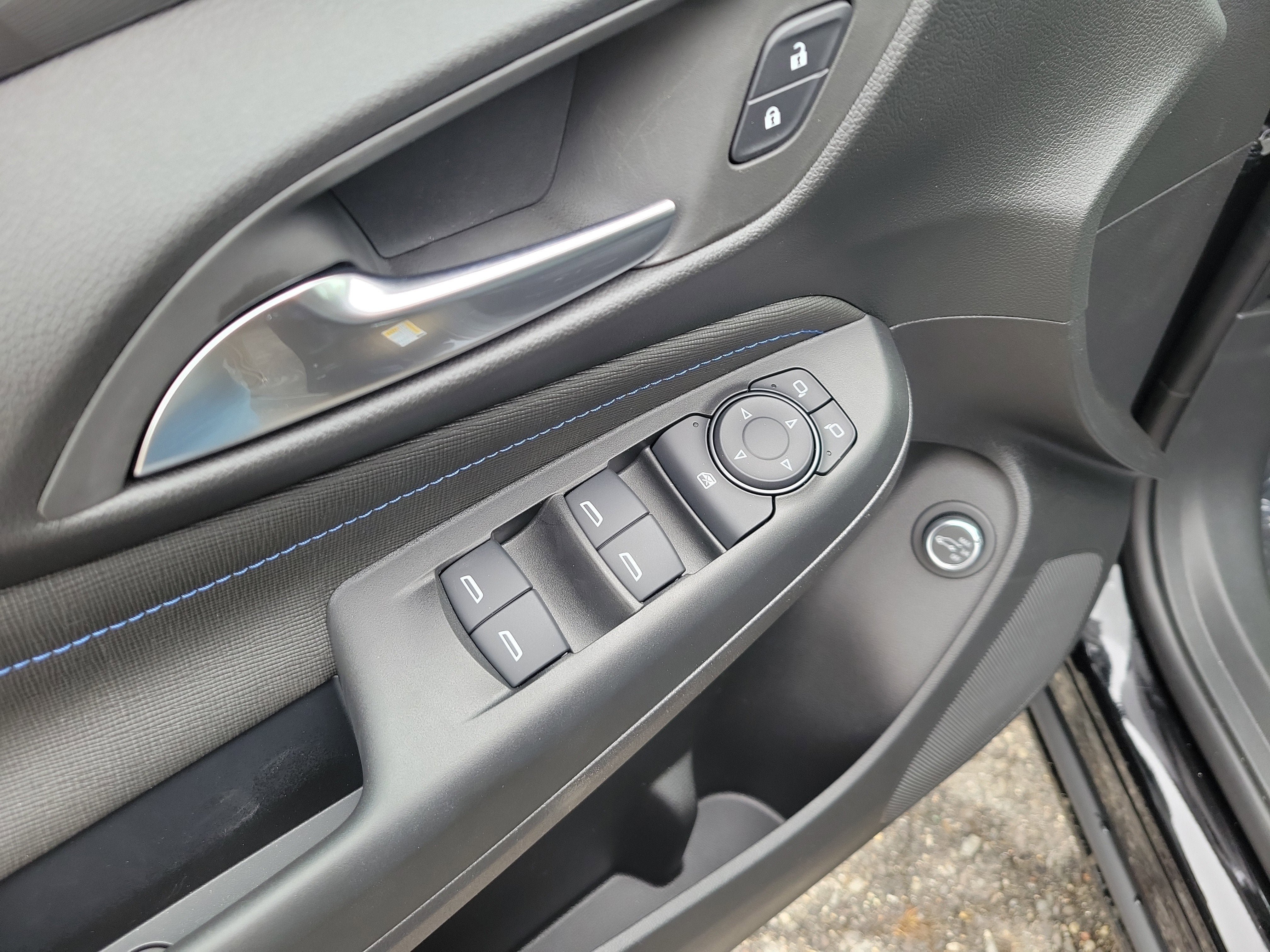 New 2026 Buick Envista Sport Touring image 18