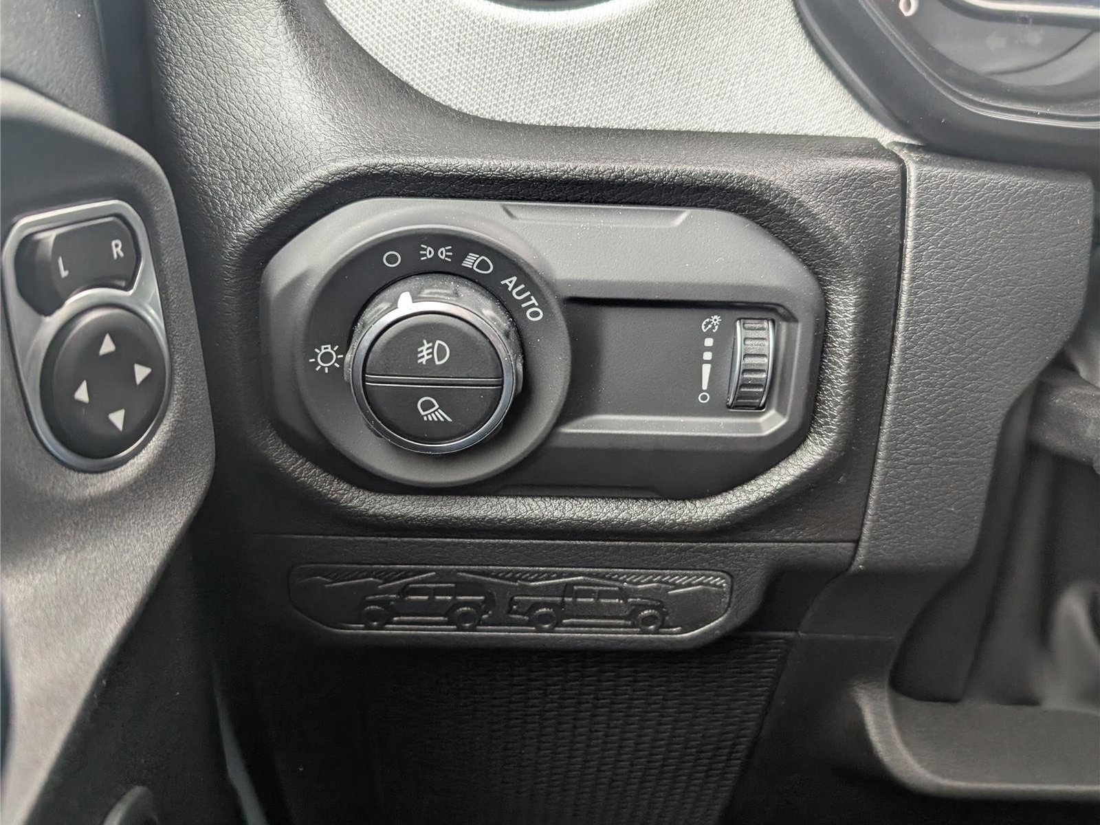 New 2026 Jeep Gladiator Sport AWD/4WD image 17