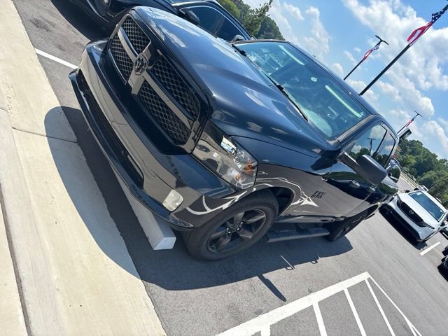 Used 2018 RAM 1500 Express w/ Black Ram 1500 Express Group RWD image 8