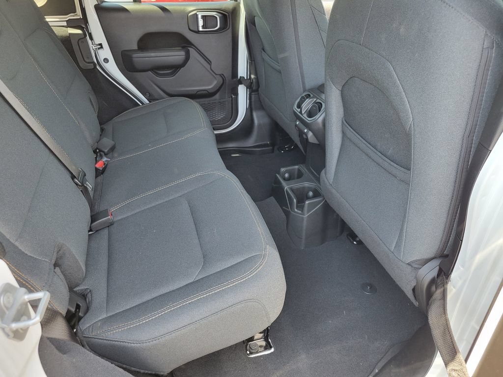 Used 2025 Jeep Wrangler Unlimited Sport AWD/4WD image 19