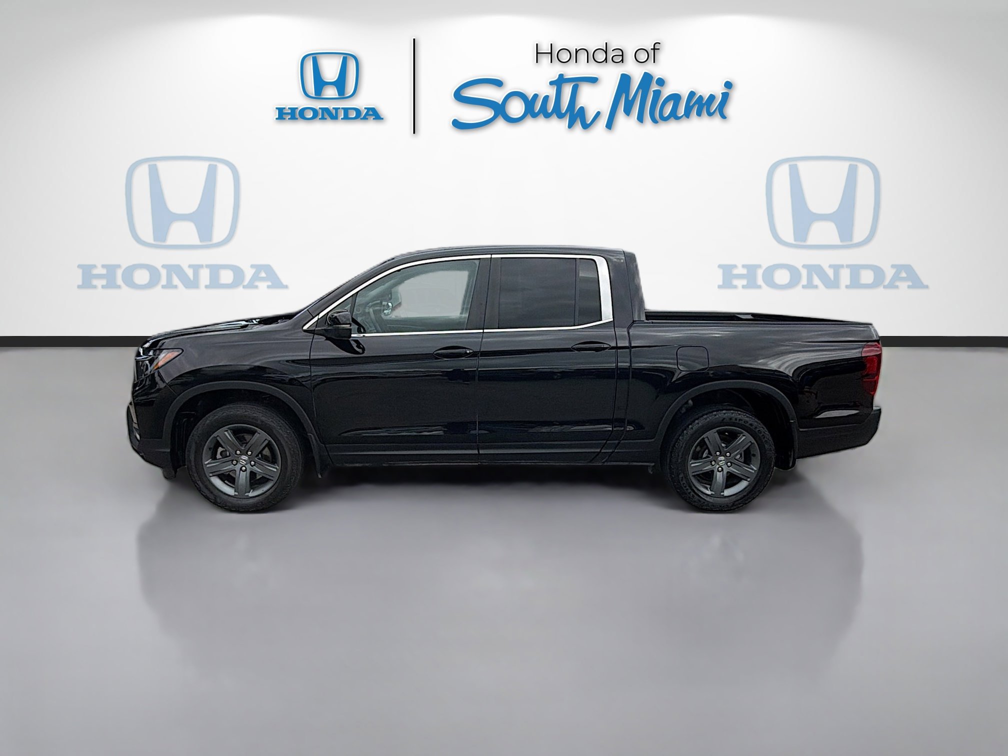 Certified 2023 Honda Ridgeline RTL image 4
