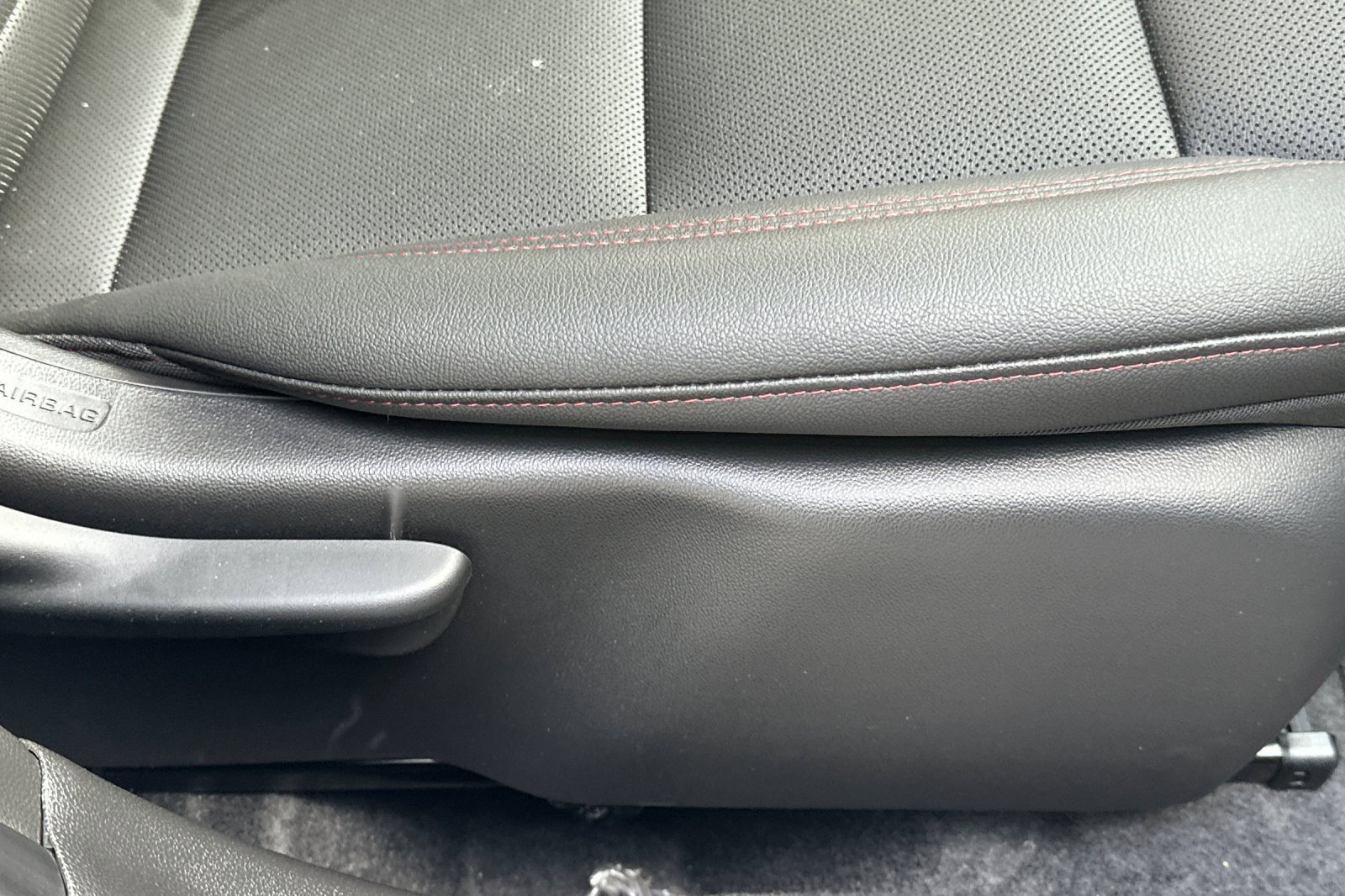 Used 2025 Chevrolet Trax RS w/ Driver Confidence Package image 24