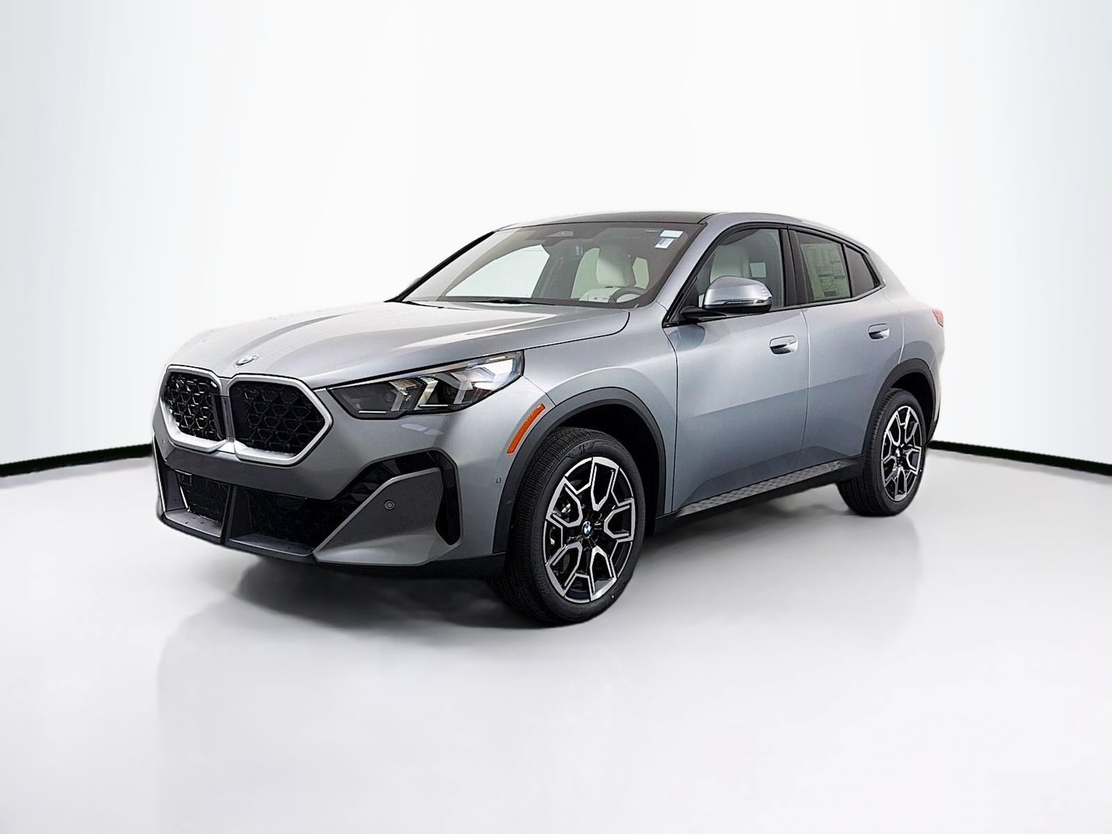 New 2026 BMW X2 xDrive28i w/ Convenience Package AWD/4WD image 3