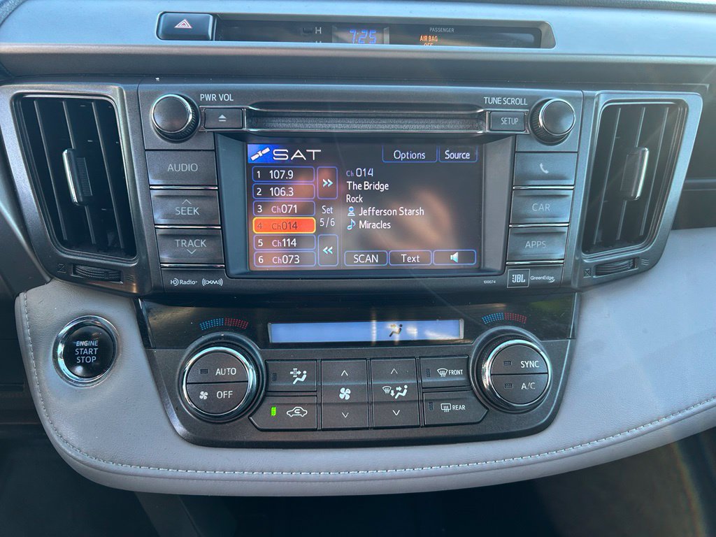 Used 2013 Toyota RAV4 Limited AWD/4WD image 18