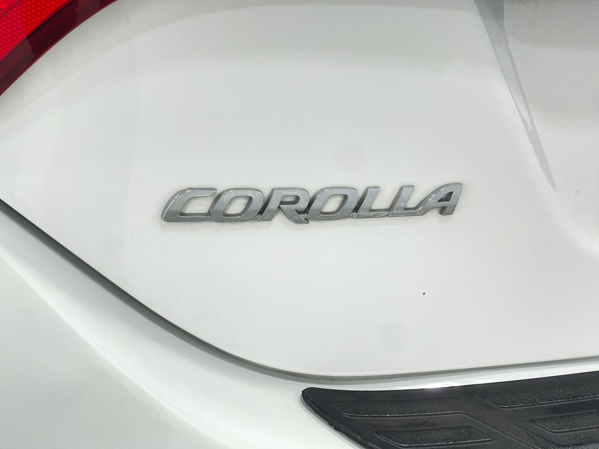 Used 2019 Toyota Corolla XLE w/ Carpet Mat Package (TMS) image 37