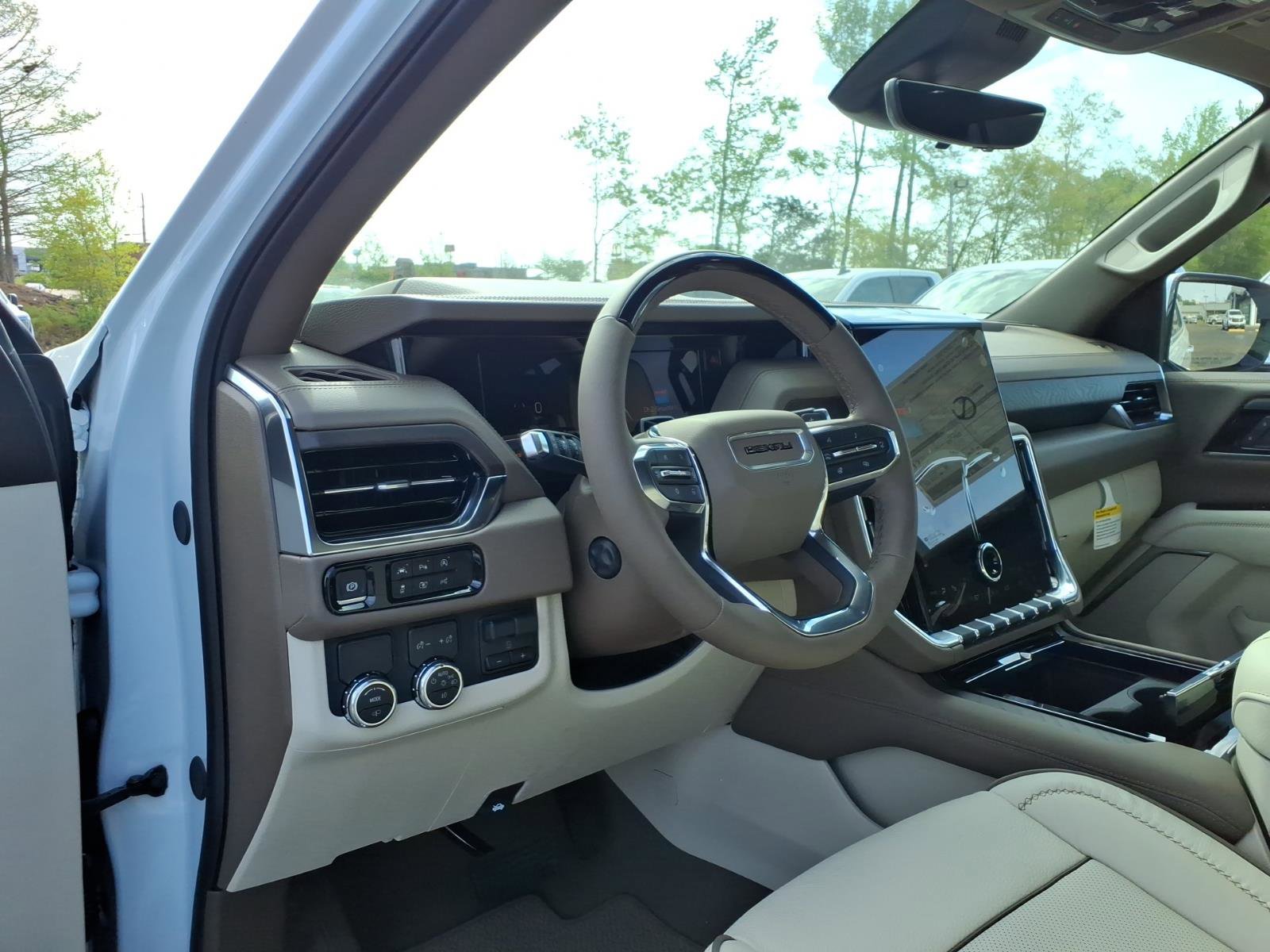 New 2026 GMC Yukon Denali image 8