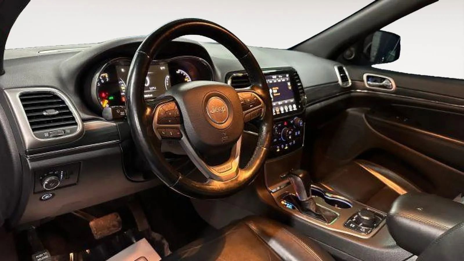 Used 2021 Jeep Grand Cherokee Limited w/ Sun & Sound Group image 6