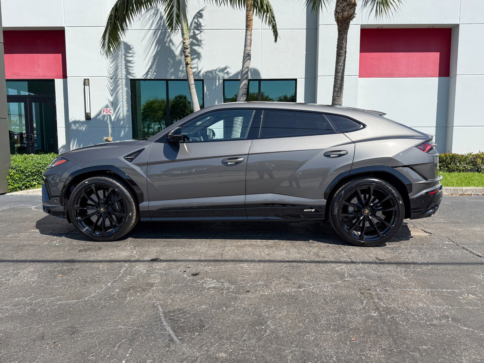 Used 2024 Lamborghini Urus S image 11