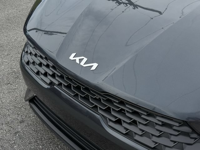 Used 2023 Kia K5 LXS FWD image 6