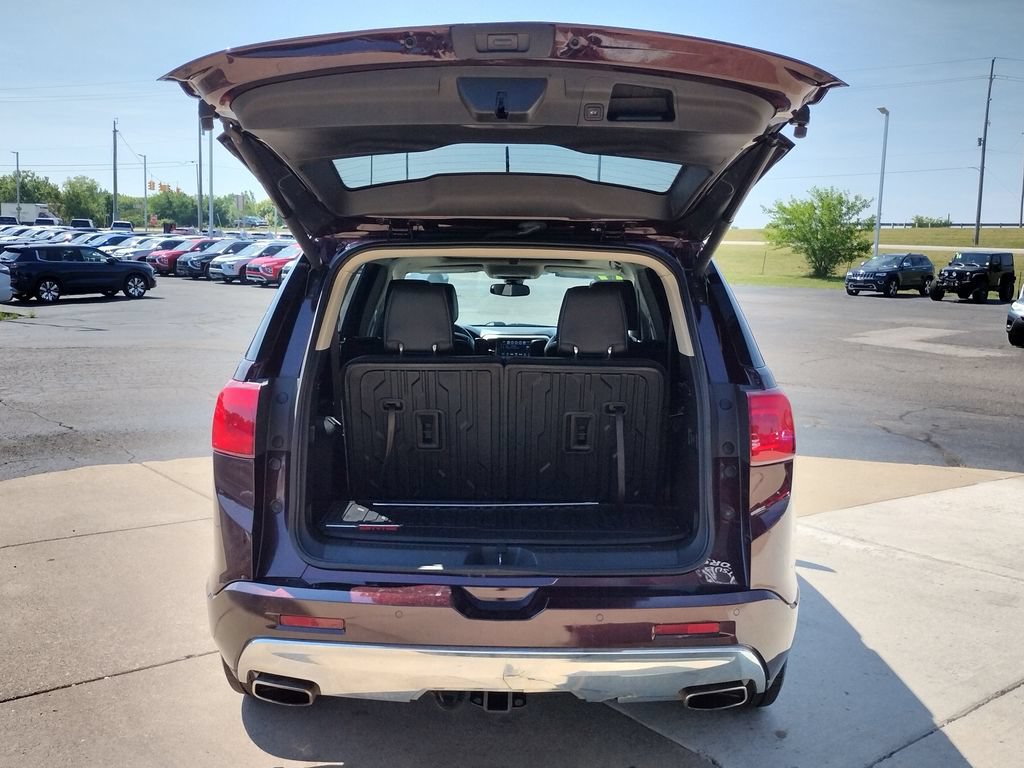 Used 2017 GMC Acadia Denali w/ Technology Package AWD/4WD image 17
