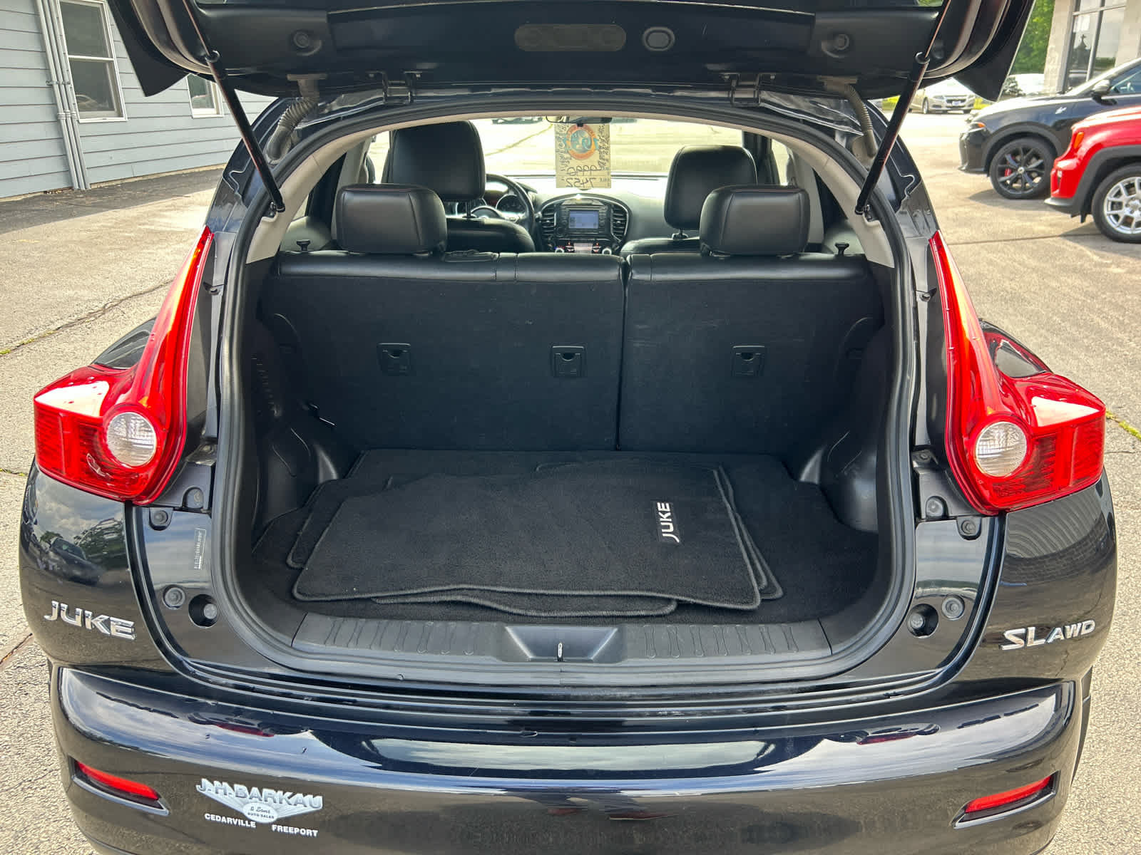 Used 2011 Nissan Juke SL AWD/4WD image 24