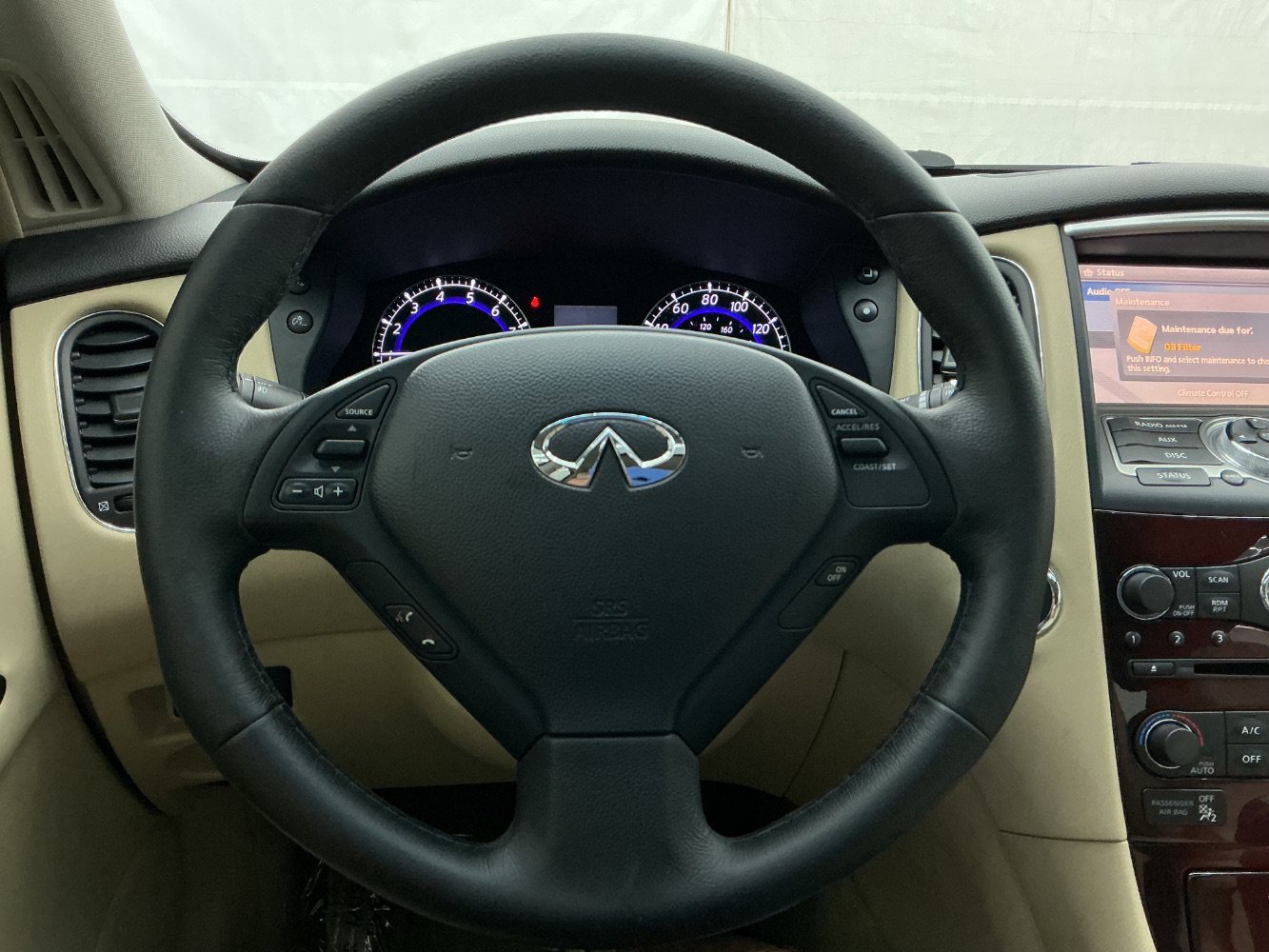 Used 2016 INFINITI QX50 AWD w/ Premium Package image 32