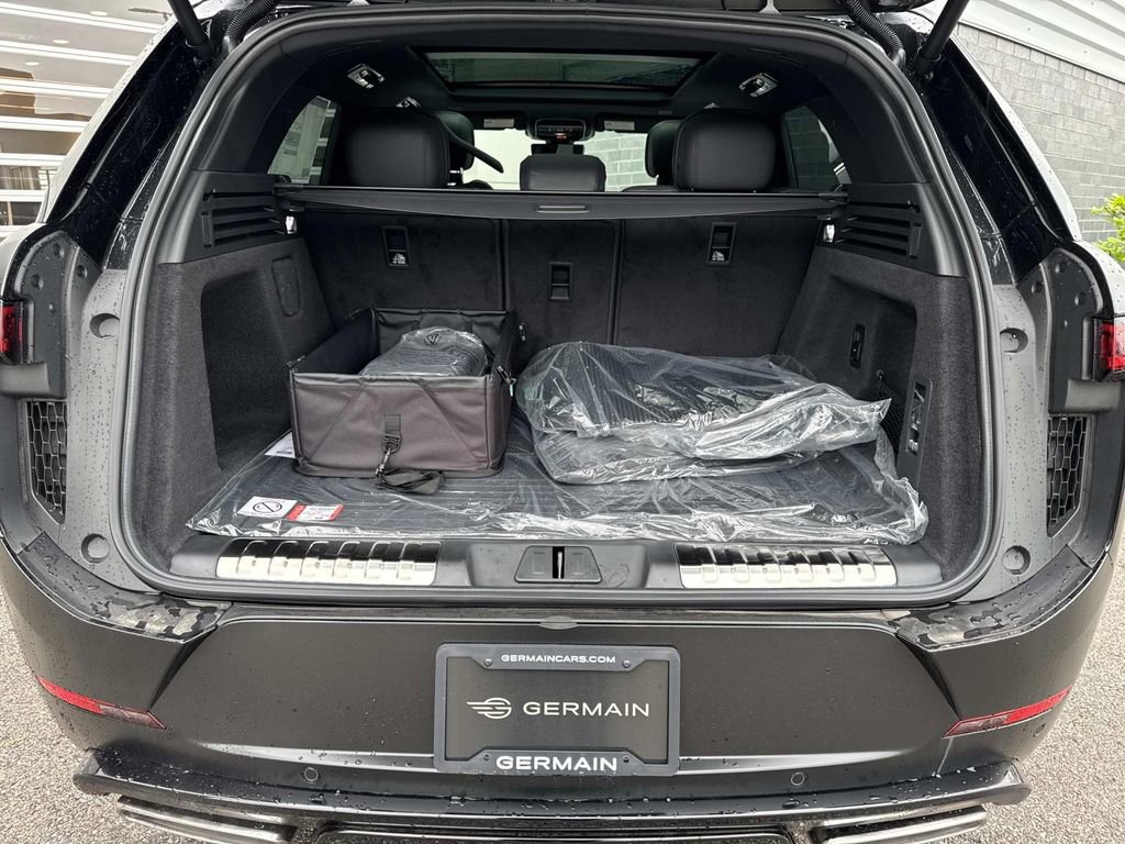 New 2026 Land Rover Range Rover Sport Dynamic SE AWD/4WD image 6