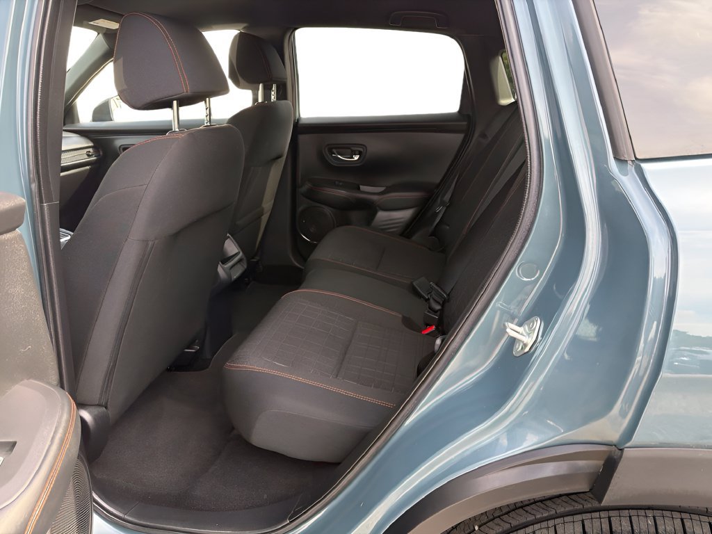 Used 2024 Honda HR-V Sport image 12