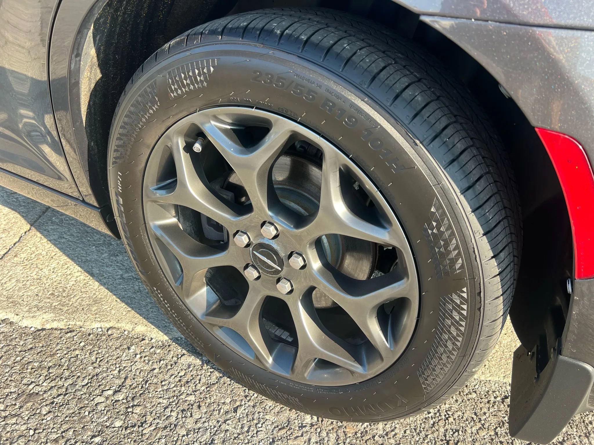 Used 2018 Chrysler 300 S w/ 300S Premium Group image 12