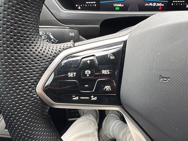 Certified 2024 Volkswagen Tiguan SE R-Line AWD/4WD image 18