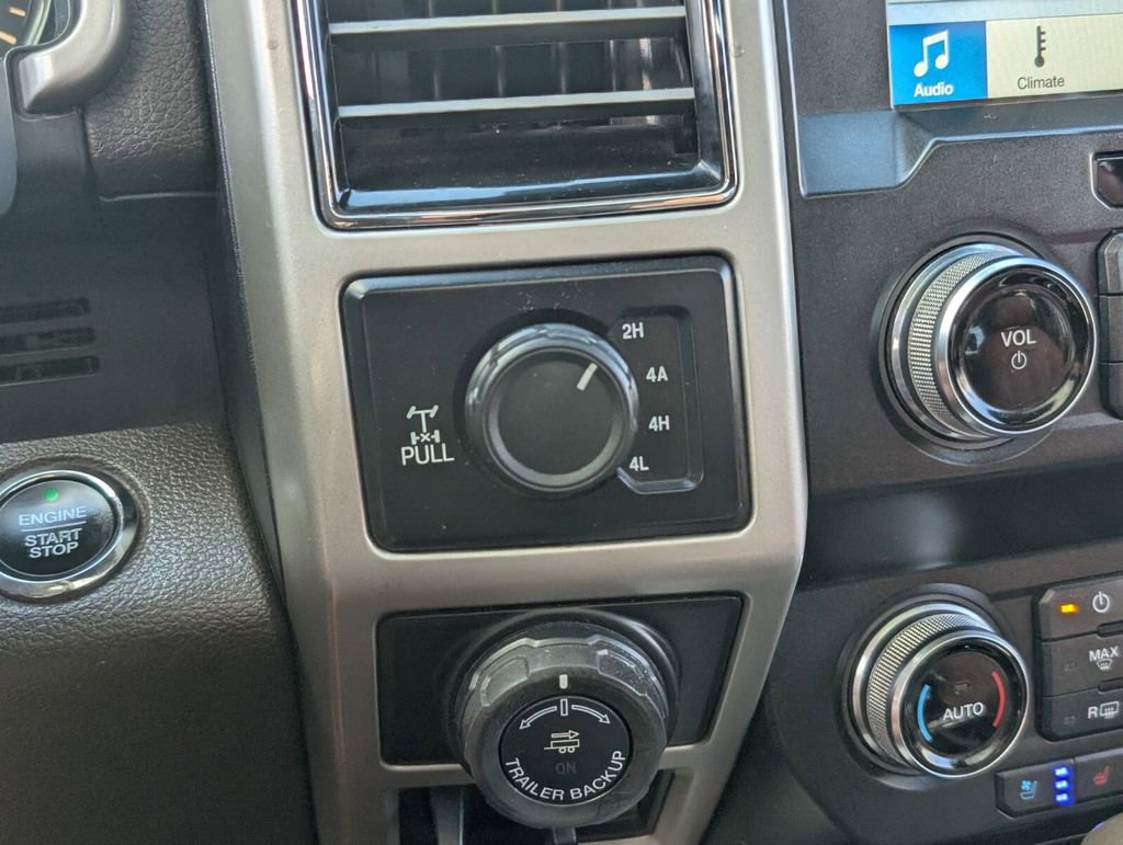 Used 2019 Ford F150 King Ranch w/ Equipment Group 601A Luxury AWD/4WD image 24