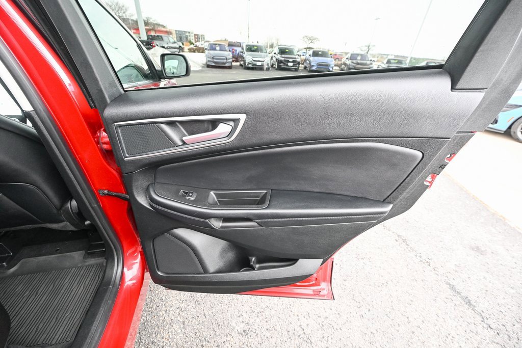 Certified 2024 Ford Edge SEL w/ Convenience Package image 30
