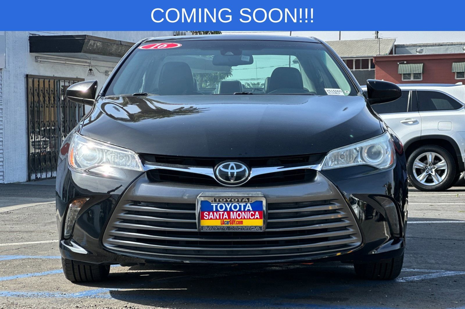 Used 2016 Toyota Camry XLE w/ Moonroof Package image 9