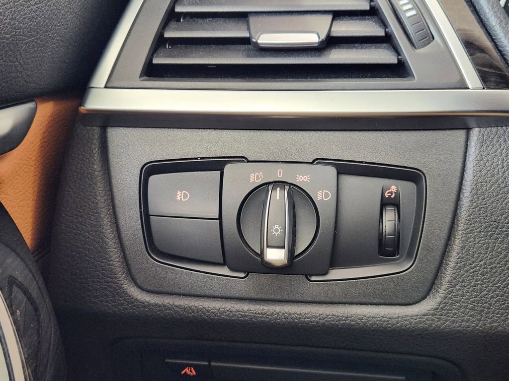 Used 2019 BMW 440i Convertible w/ Convenience Package image 22