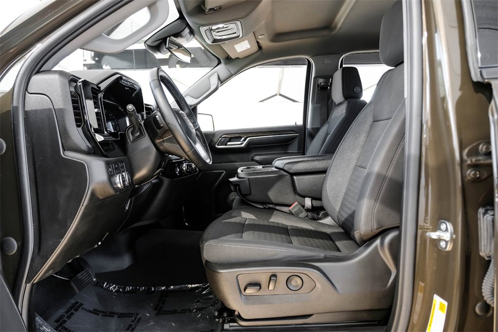 Used 2023 GMC Sierra 1500 Elevation image 3