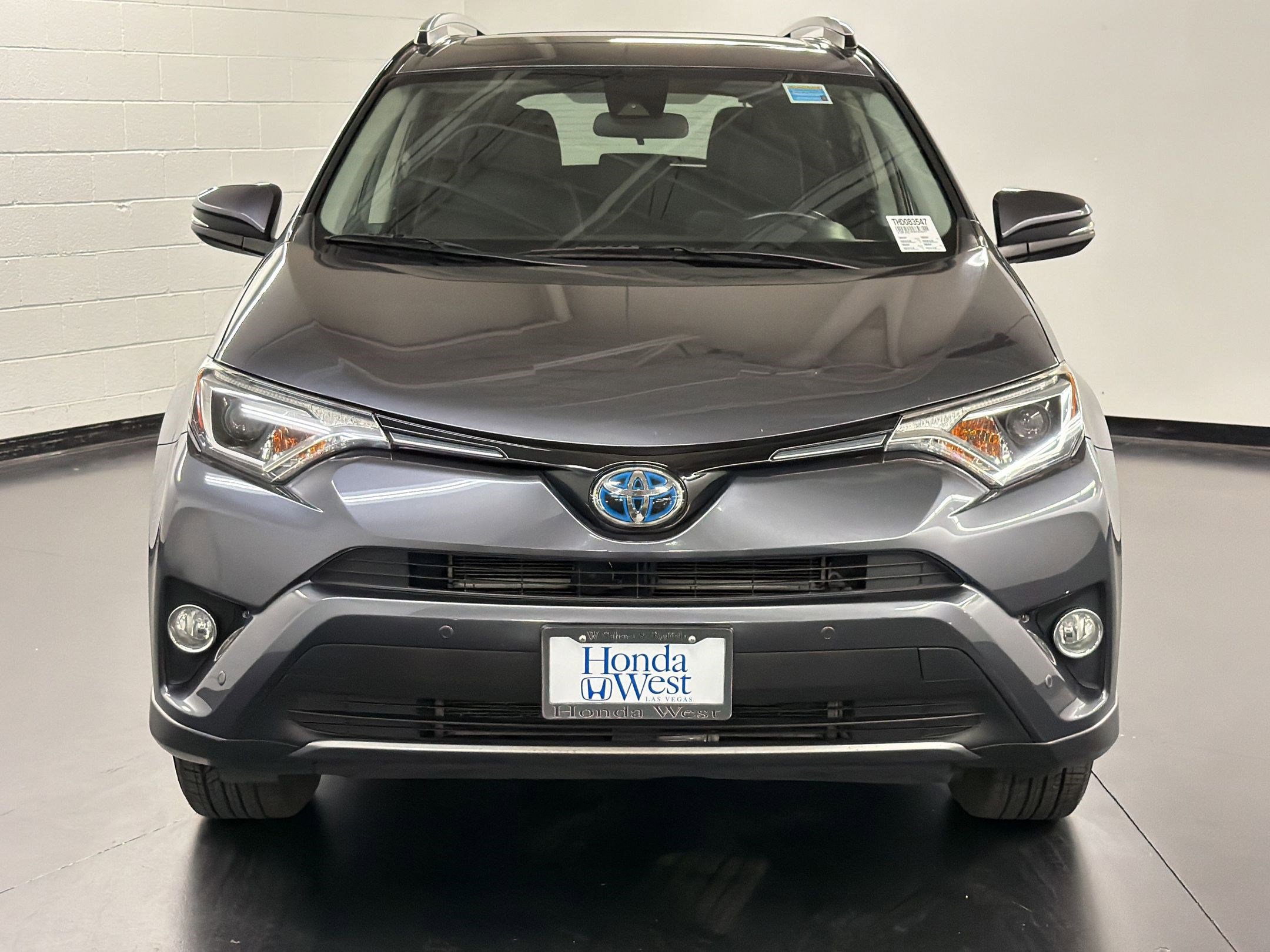 Used 2017 Toyota RAV4 XLE w/ Convenience Package AWD/4WD image 6